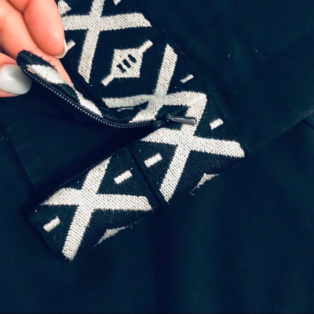 SALE! Tory Burch Navy Tunic With Tribal Embroidery - Picture 5 of 8